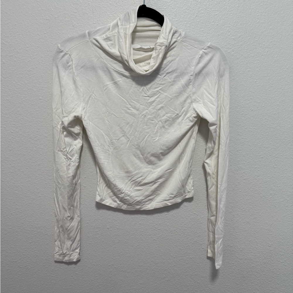 Emma & Sam Cream Sheer Cropped Turtleneck Size Small